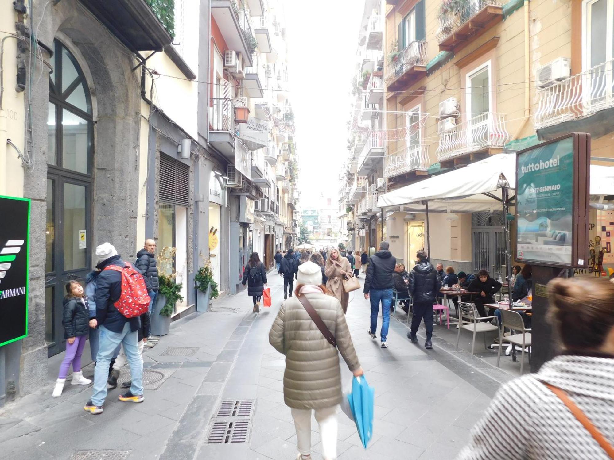 Piacevole Appartamento Chiaia Napoli Esterno foto