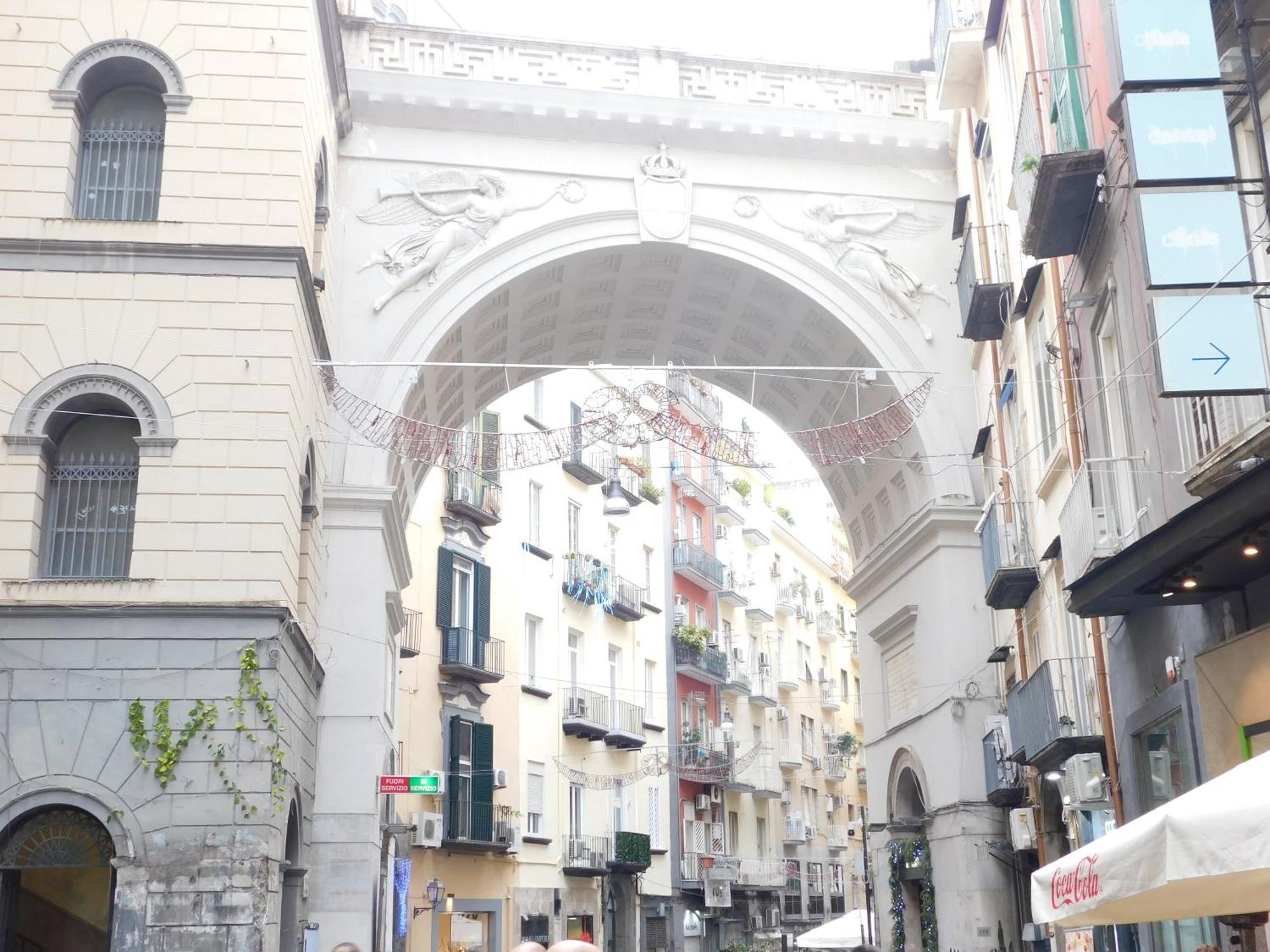 Piacevole Appartamento Chiaia Napoli Esterno foto